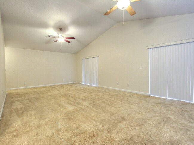 Photo - 125 Pennock Landing Cir