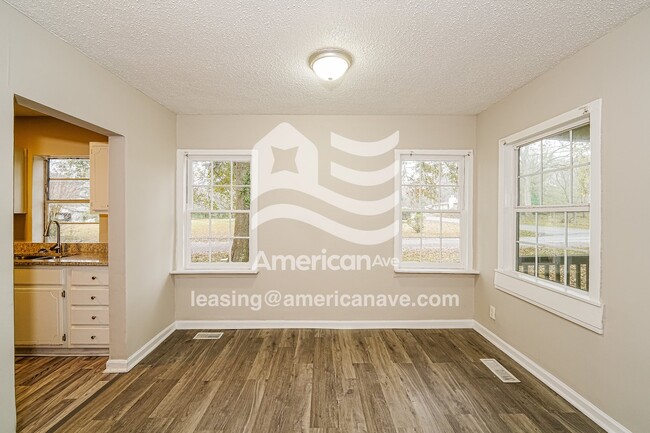 Photo - 760 Hopkins Dr