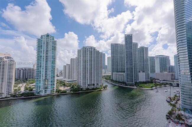 Photo - 325 S Biscayne Blvd Unidad 2119