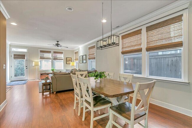 Dining - 1504 Pear Tree Ln