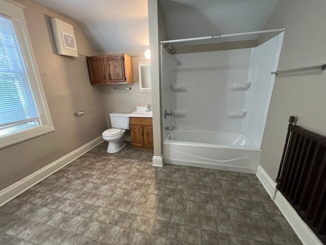 Photo - 1209 Scott Ave Unit Apt 3
