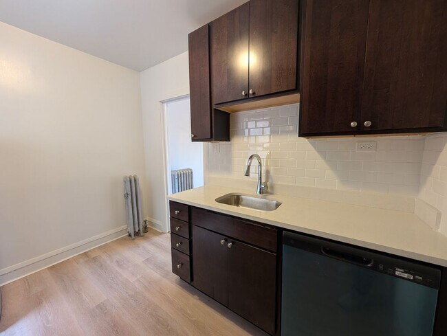 Photo - 2706 N Spaulding Ave Unit 1GG