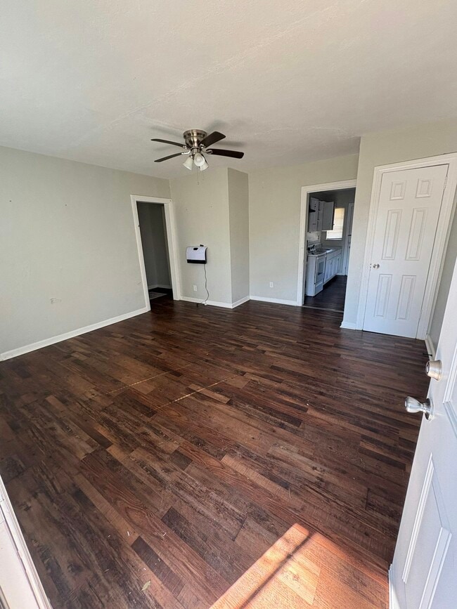 Photo - 5714 Court M Unit 5714