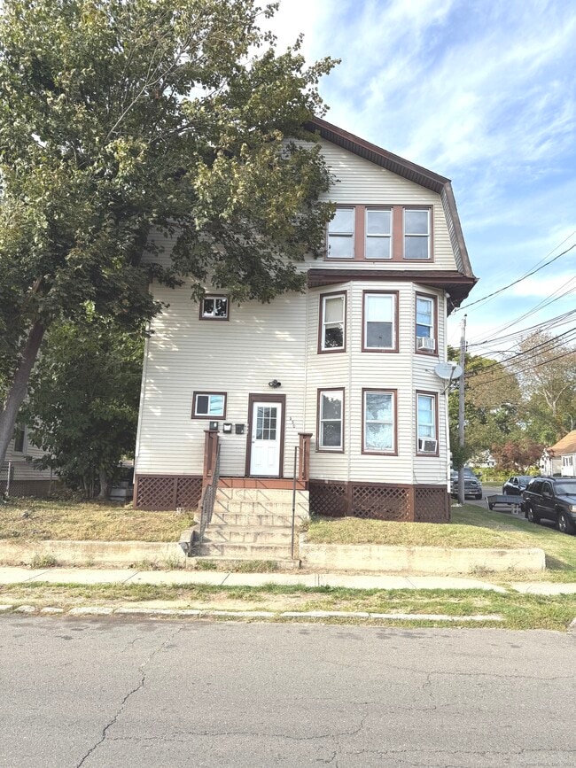 Building Photo - 330 Hollister St Unit 3