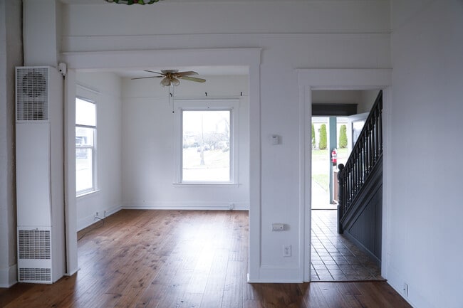 Photo - 2624 McCarver St