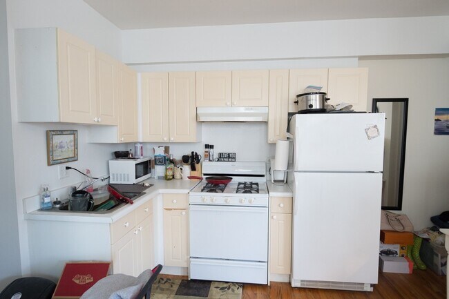 909 W Dakin St Unit 703