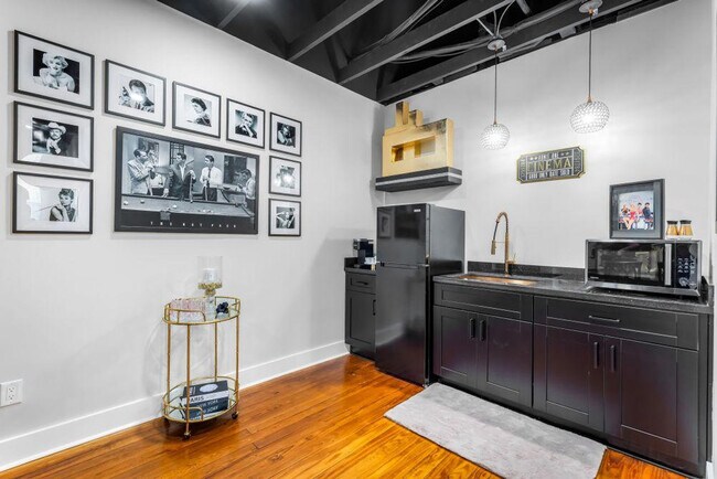 Photo - 156 Camellia St Unit ID1266988P