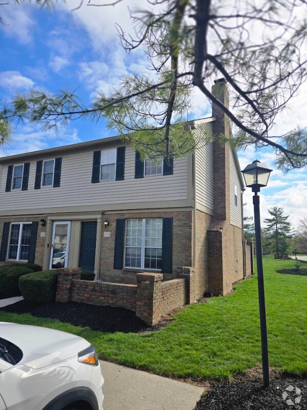 Building Photo - 7744 Amberfalls Ct Rental