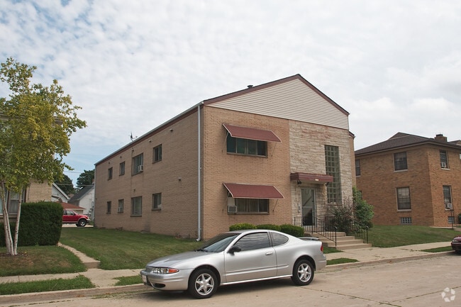 2234 S 81st St Apartments For Rent in West Allis, WI