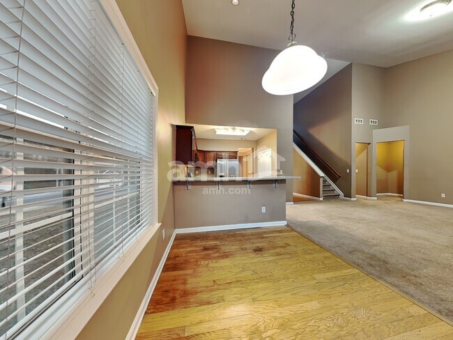 Photo - 275 Beckenham Walk Dr