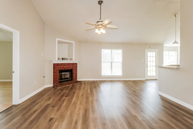 Photo - 7875 Sarah Ann Dr S