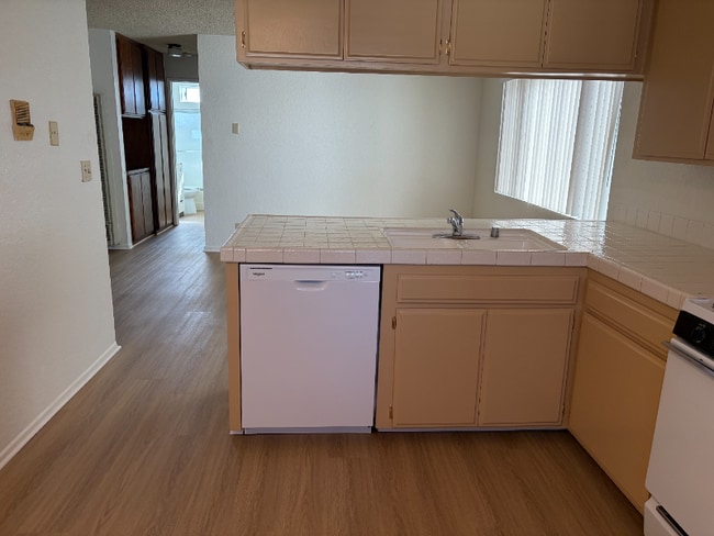 Photo - 4040 W 130th St Unidad 4