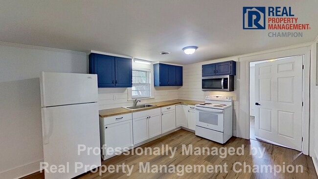 Photo - Renovated 2 BD/2 BA All Brick Cottage Near Cargo and Soda Pop Districts