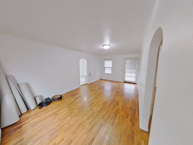 Photo - 1403 Cross St Unit 1403 1/2