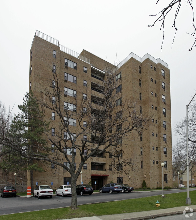 Photo - Lake Street Apartments