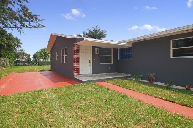 Photo - 11717 NW 22nd Ct Unidad 11717