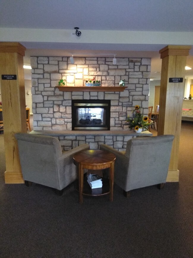 Marquette Manor