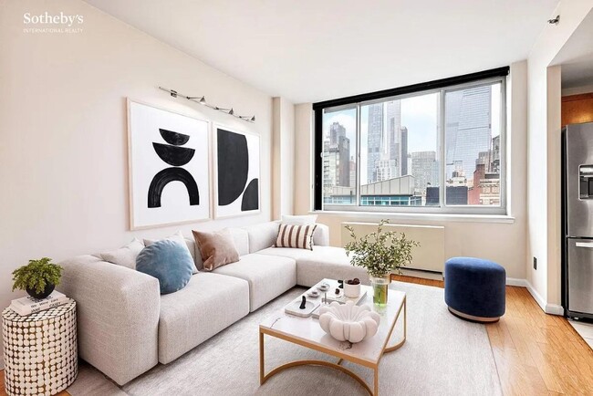 Photo - 520 W 23 St Unidad 16C