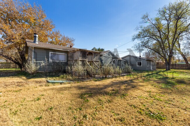 Photo - 1823 S Hiram St