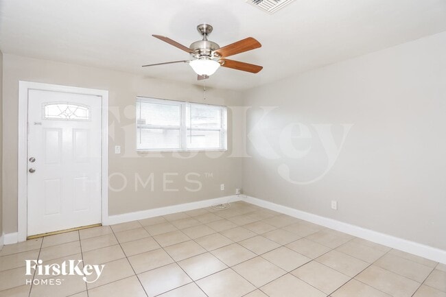 Photo - 2350 SW 68th Terrace