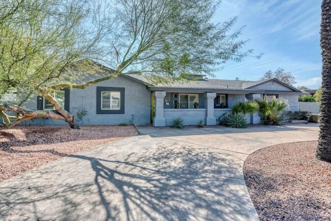 Building Photo - Great Biltmore Area Location Rental