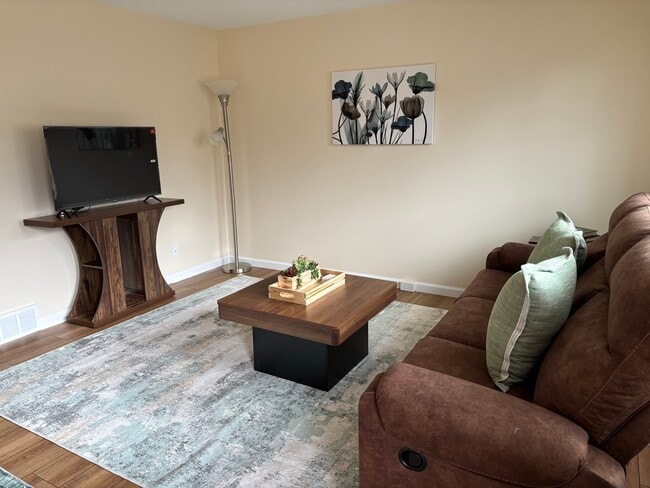 Photo - 10251 Spinnaker Run