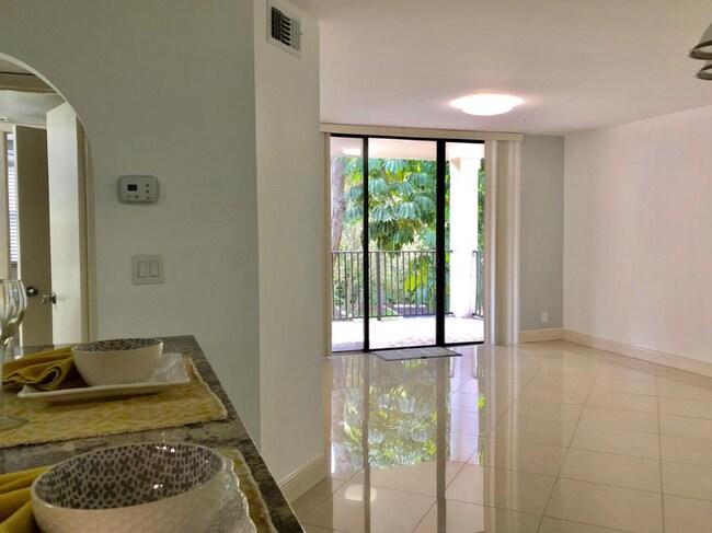 Photo - 10141 W Sunrise Blvd Unidad 203
