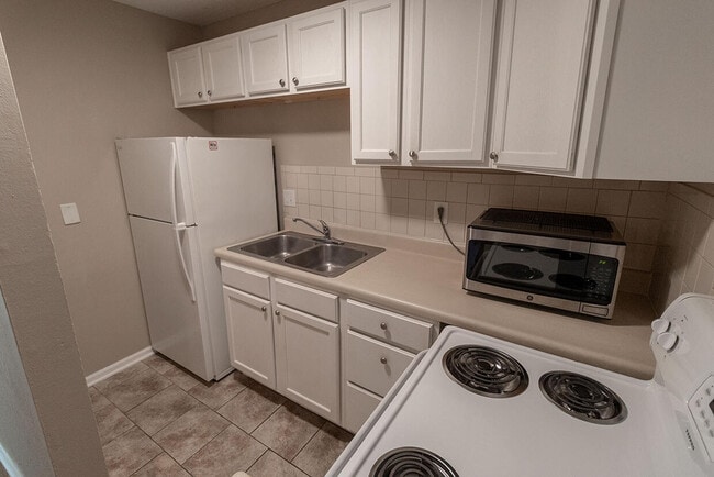 Photo - 105 N Garth Ave Unit 42