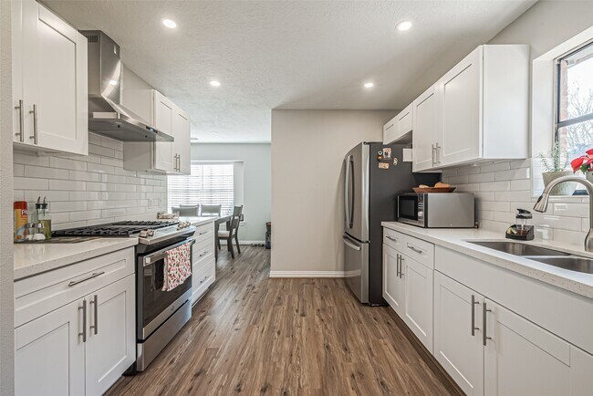 Photo - 15211 Camino Del Sol Dr