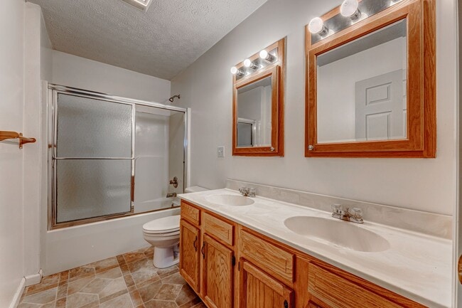 Photo - 749 Garrison Ave Unit 749-B