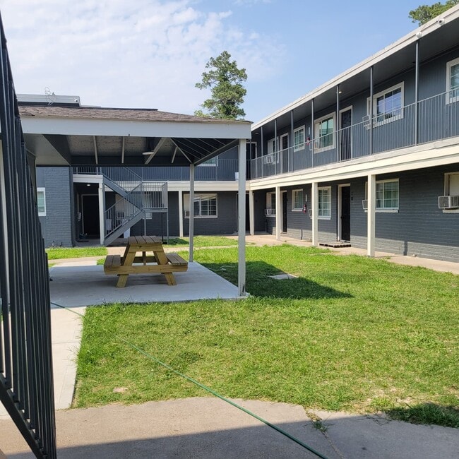 Photo - 4525 Weaver Rd