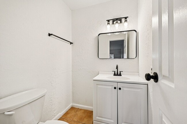 Photo - Lakeside Condominiums