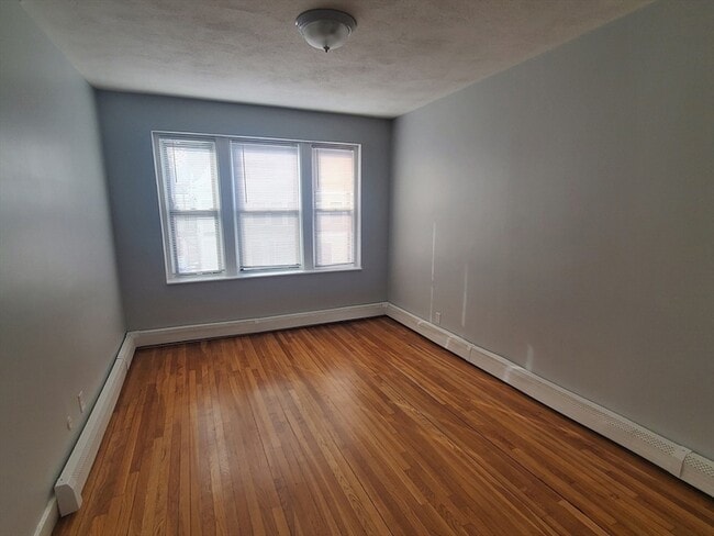 Photo - 10 Abbotsford St Unit 5