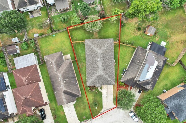 Photo - 502 Danbury Park Ln