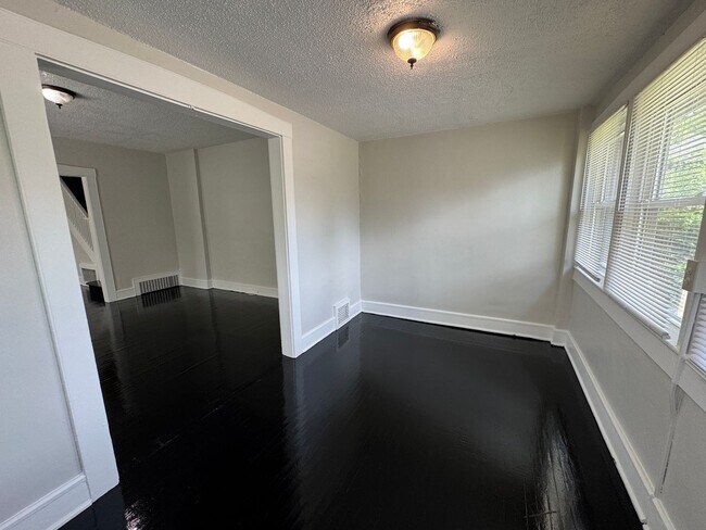 Photo - 1136-1138 Fairfield Ave Unit 1136 Fairfield Avenue