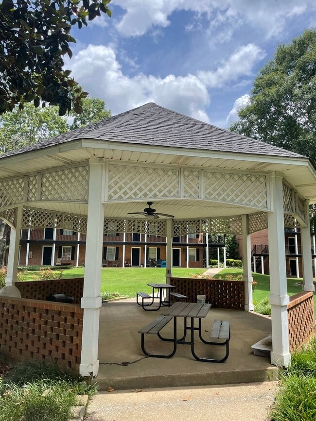 Photo - Riverbend Commons - Unit 205-C