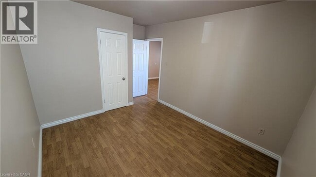 Photo - 250 Highland Rd W