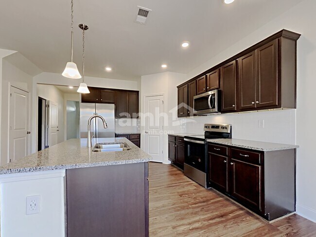 Photo - 5255 Valley Dr