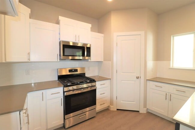 Photo - Brand New 3 bedroom Townhome In Cedar City...