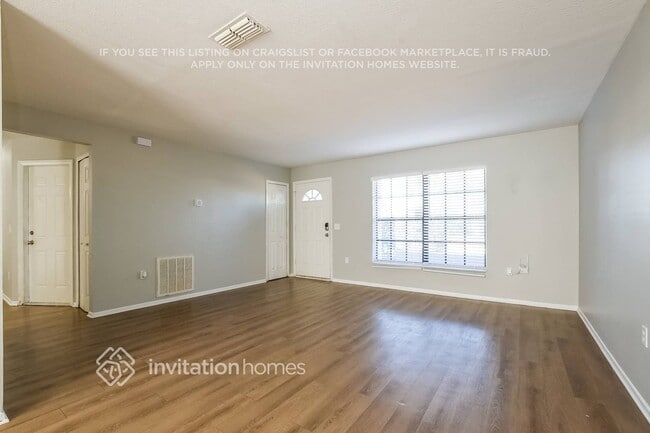 Photo - 2252 Matthew Cir