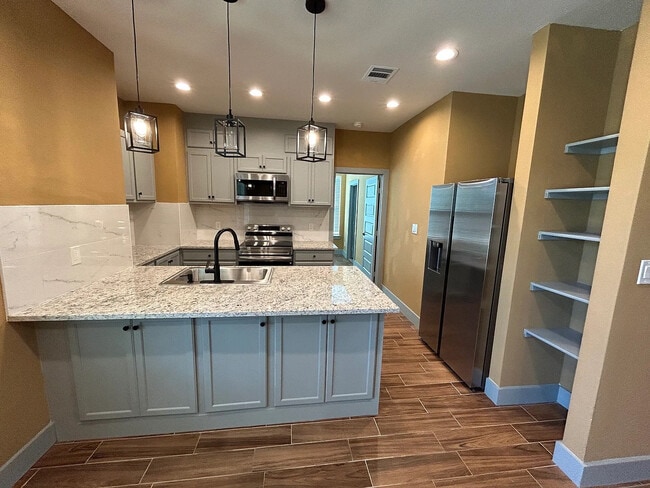 Photo - Room in Duplex on N Shore Dr