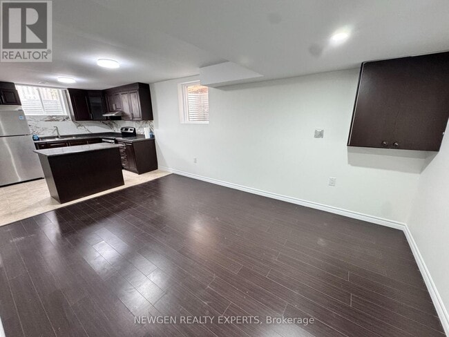 Photo - 62 Canmore Blvd