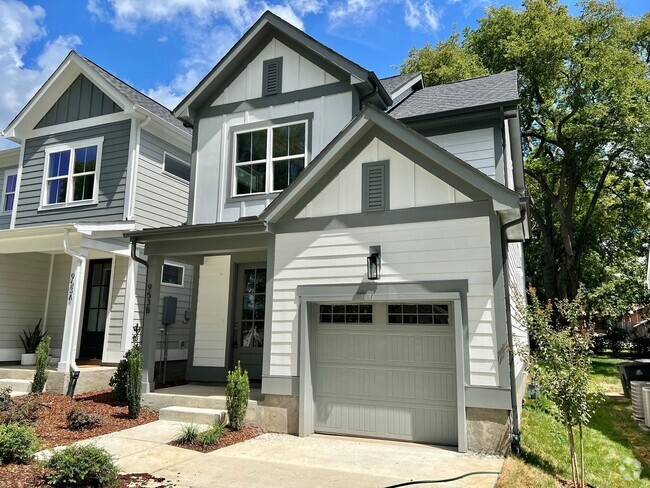 Building Photo - 4 Bedroom, 3 Bath Home w/ Garage