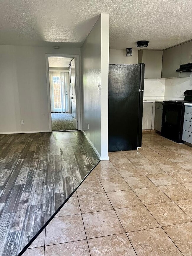 Photo - 1634 Apartments