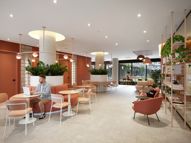 Photo - Mellem Ville-Marie