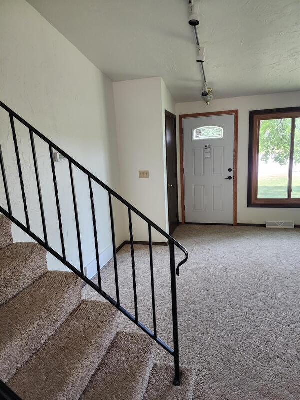 Photo - 3296 Peterson Rd