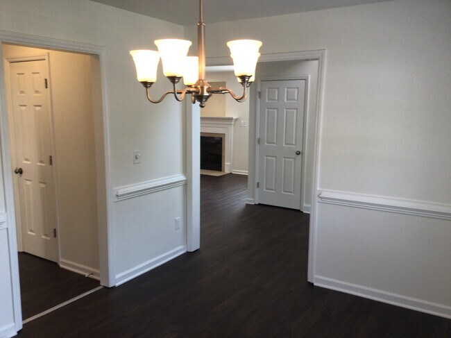 Photo - 6682 Knob Hill Ct