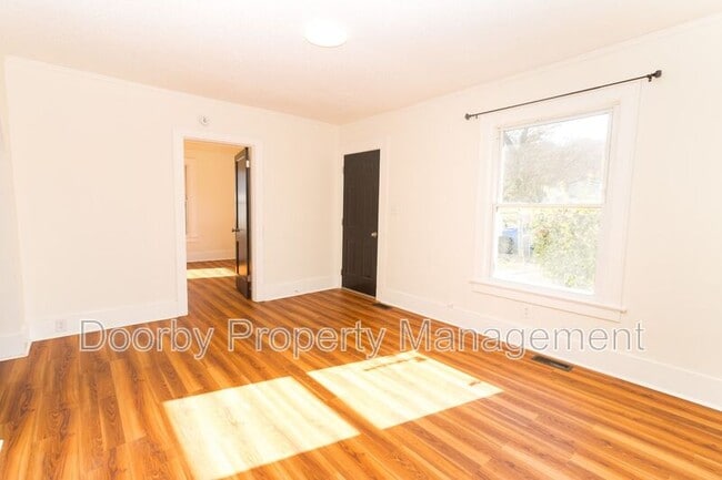 Photo - 2607 Andrews St