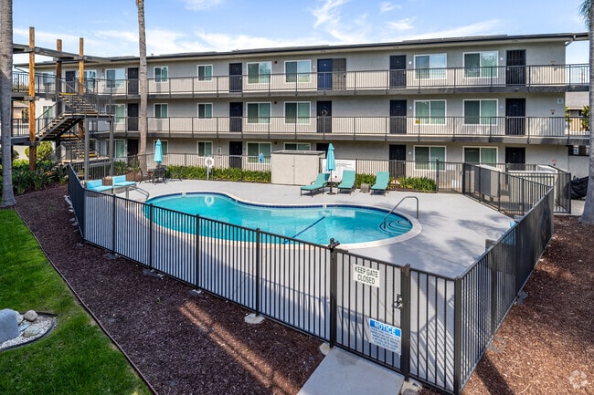 Building Photo - Moonraker Apartments