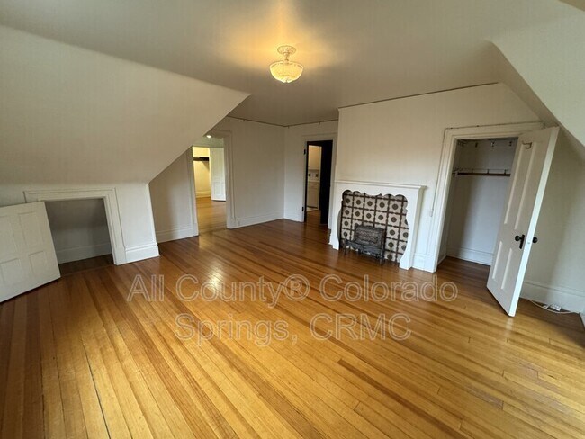Photo - 1238 Wood Ave Unit 4